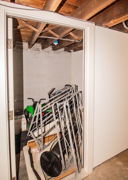 More Photos Of 56 Cohasset St, Worcester Multifamily For Sale