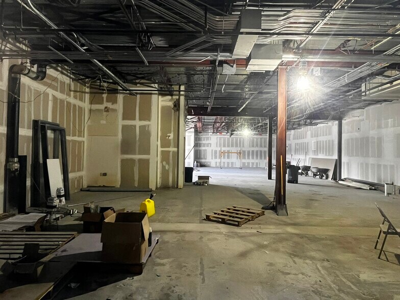 More Photos Of 4650 N Dixie Hwy, Oakland Park Medical For Lease