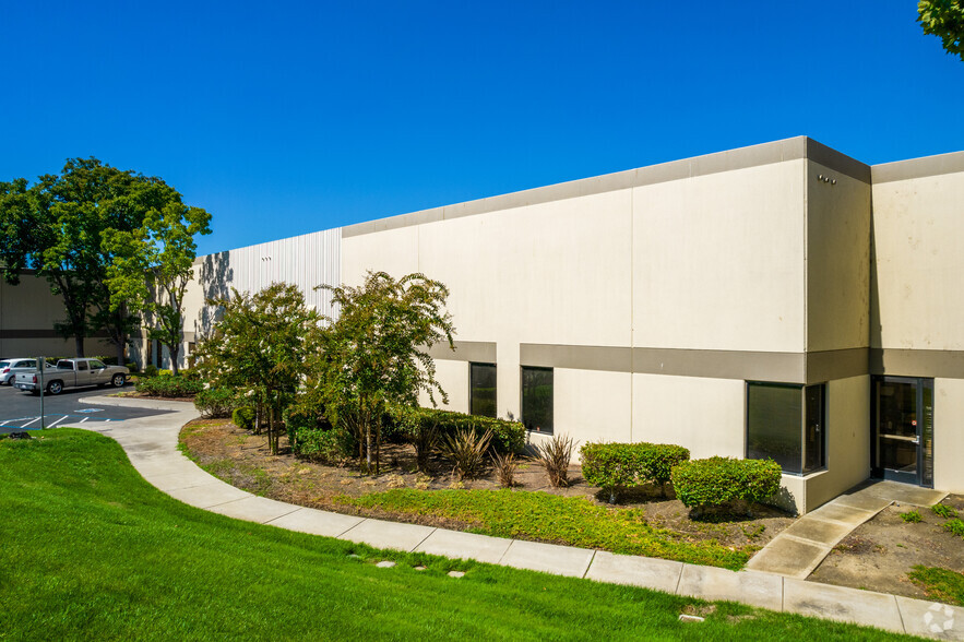 Primary Photo Of 7066 Las Positas Rd, Livermore Warehouse For Lease