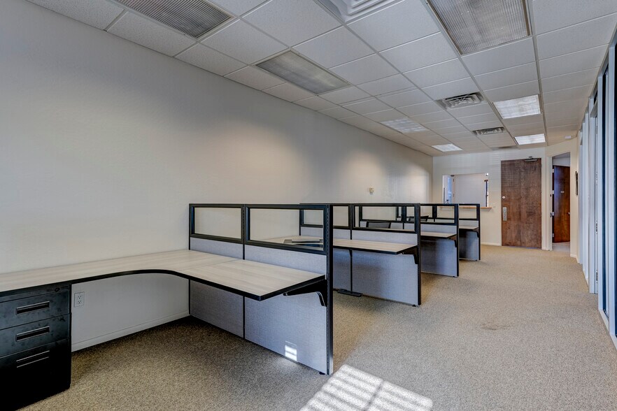 More Photos Of 3605 Crossings Dr, Prescott Office For Lease