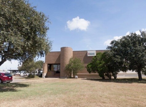 More Photos Of 6530 Leopard St, Corpus Christi Distribution For Lease