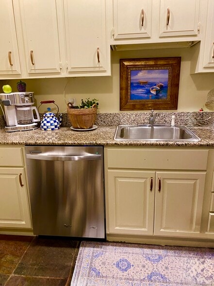 More Photos Of 51 Pearl St, Guilford Apartments For Sale