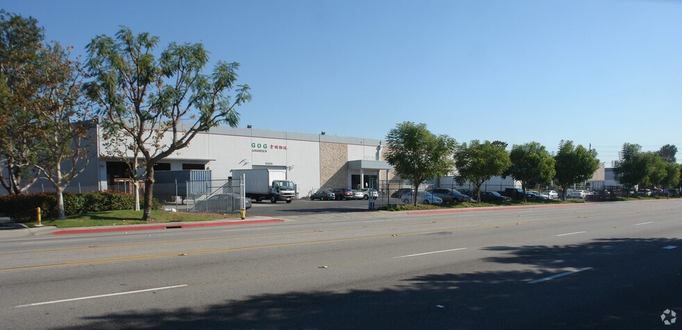 More Photos Of 15929-15939 E Valley Blvd, City Of Industry Warehouse For Lease