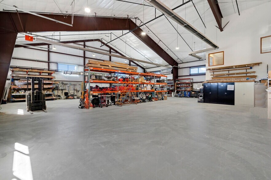 More Photos Of 5740 Boeing Dr, Loveland Warehouse For Sale