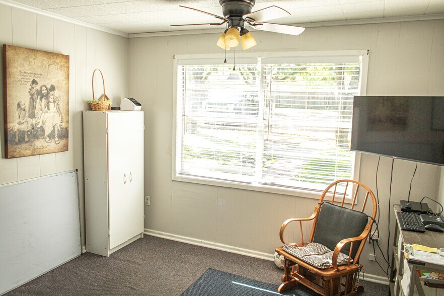 More Photos Of 3205 Lakeview Street, Bryan Religious Facility For Sale