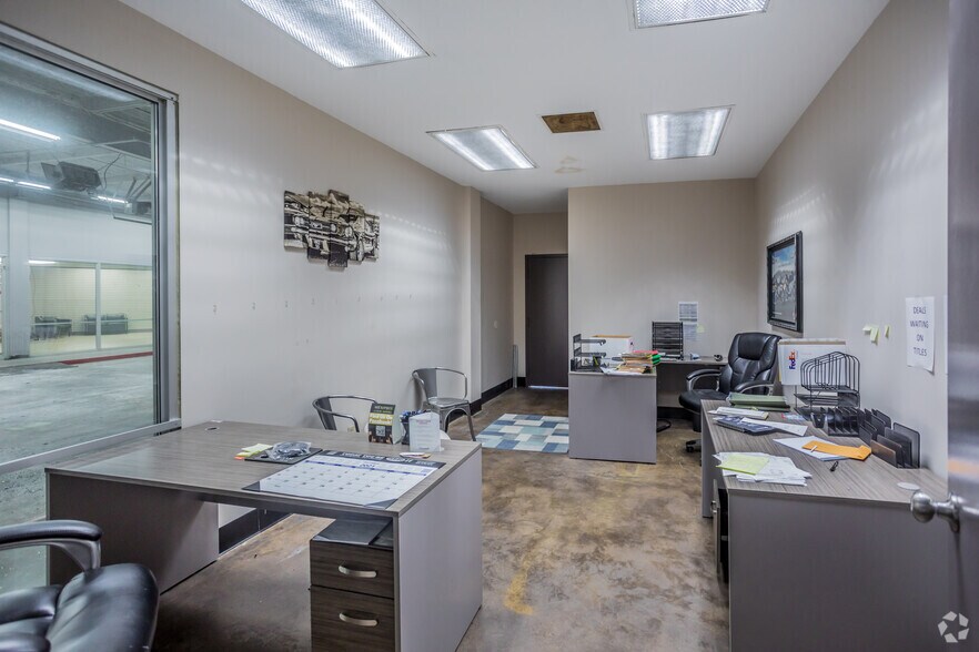 6175 Mt Moriah Road Ext, Memphis, TN 38115 Showroom For Sale