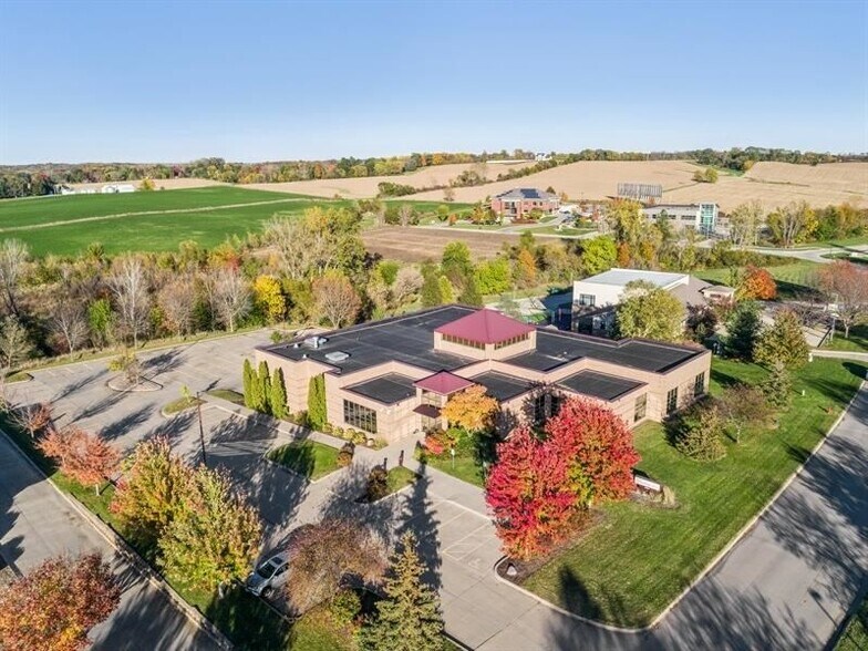 More Photos Of 2834 Northgate Dr, Iowa City Office For Sale