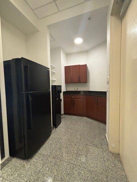 More Photos Of 1805 Ponce de Leon Blvd, Coral Gables Medical For Sale