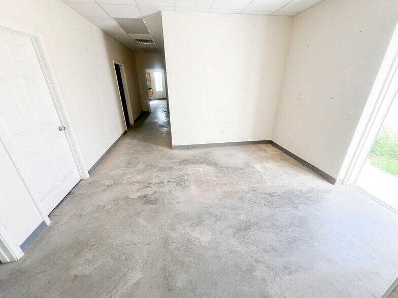 More Photos Of 2599 FM 3033, Stanton Warehouse For Lease