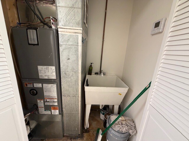 More Photos Of 8755-8785 Mathis Ave, Manassas Office For Lease