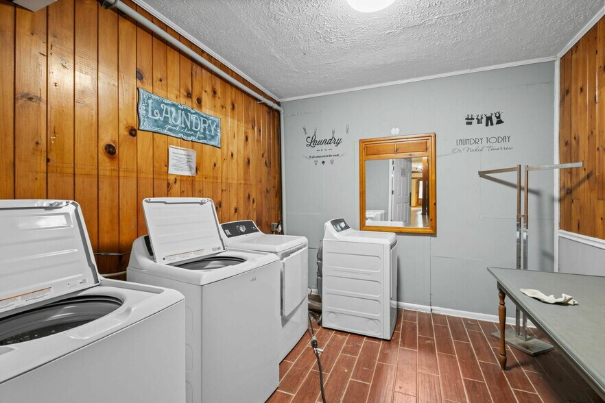 More Photos Of 301 S Magnolia St, Maryville Multifamily For Sale