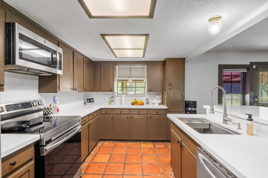 More Photos Of 246 County Road 385, Cleveland Land For Sale