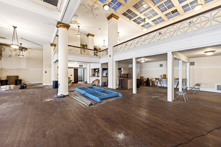 More Photos Of 220 North St, Buffalo Specialty For Sale