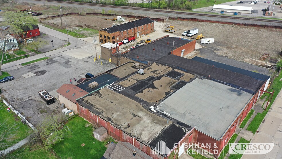 More Photos Of 201 Williams St, Elyria Warehouse For Sale