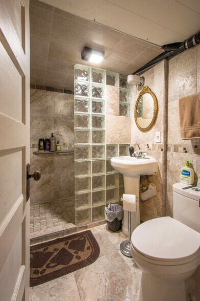 More Photos Of 608 W 6th St, The Dalles Specialty For Sale