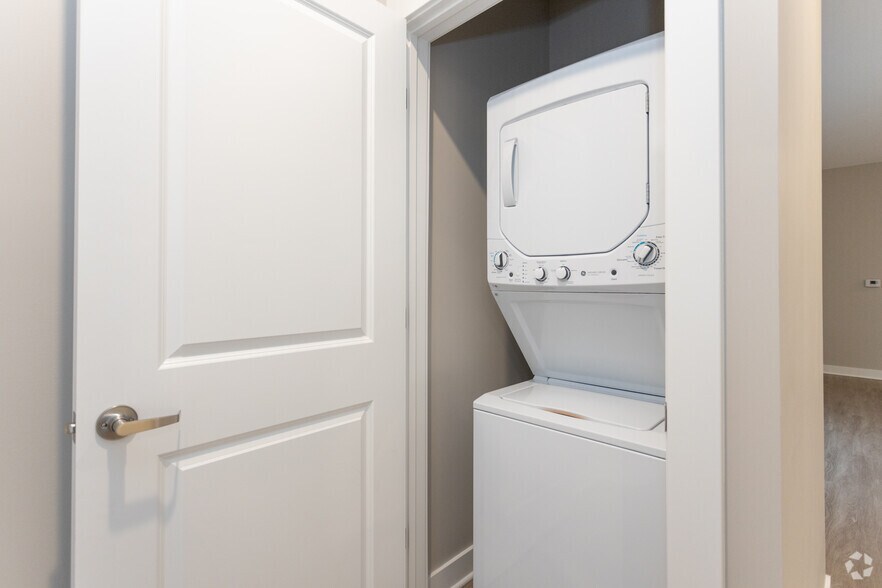 More Photos Of 2111 Heyboer Dr, Holland Apartments For Sale
