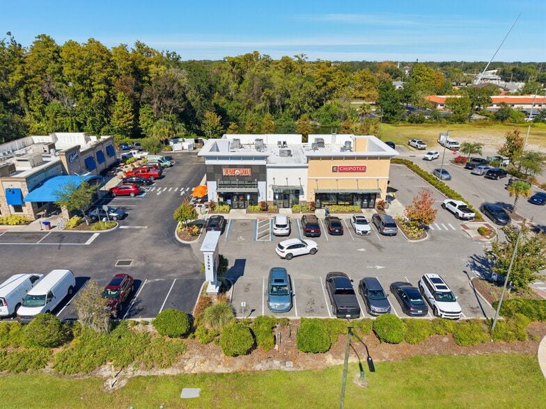 More Photos Of 13599 W Colonial Dr, Winter Garden General Retail For Lease