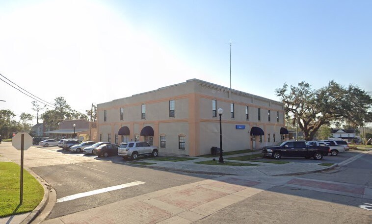 More Photos Of 289 SW Range St, Madison Medical For Lease