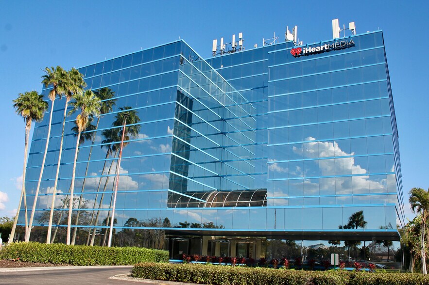 More Photos Of 13577 Feather Sound Dr, Clearwater Medical For Lease