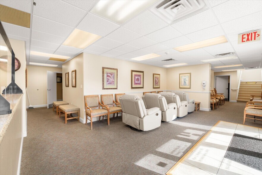 More Photos Of 9 San Bartola Dr, Saint Augustine Medical For Sale