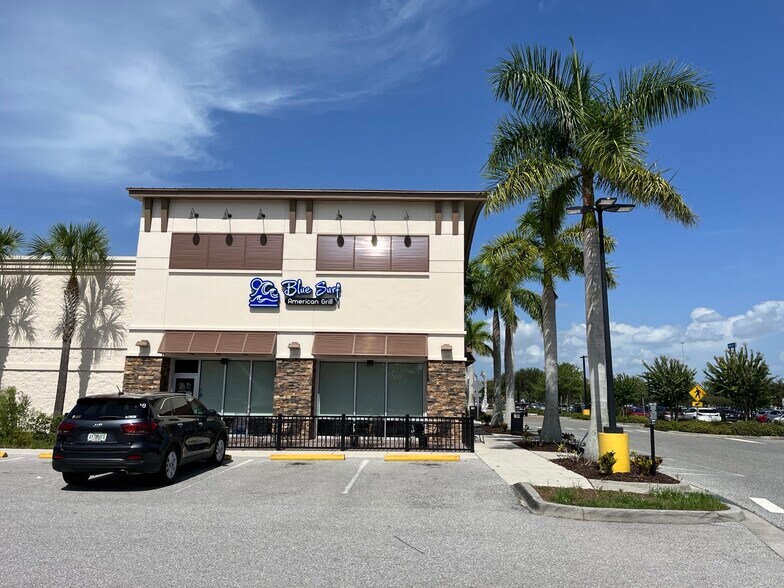 More Photos Of 5770 Ranch Lake Blvd, Bradenton Restaurant For Lease