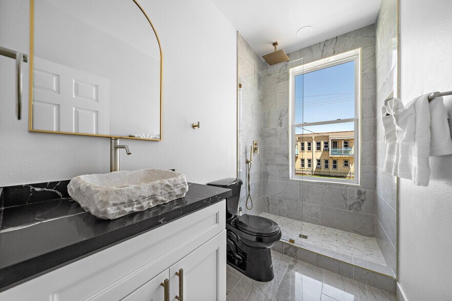 More Photos Of 801 Broadway St, Galveston Apartments For Sale