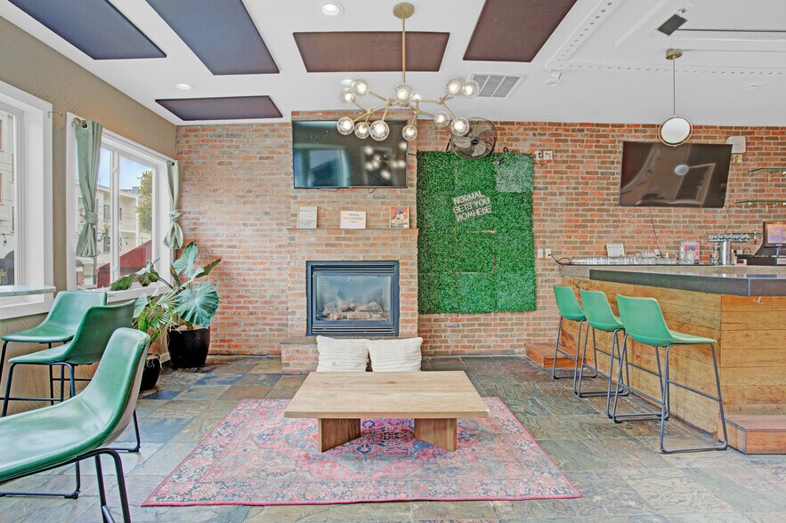 Primary Photo Of 1787 Union St, San Francisco Restaurant For Lease