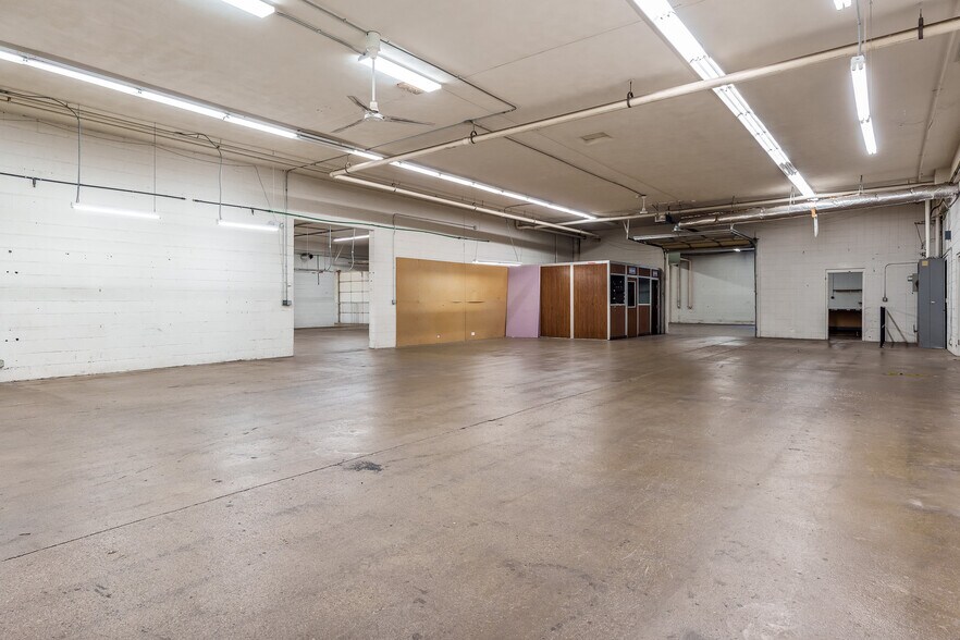 More Photos Of 6212 Material Ave, Loves Park Warehouse For Sale