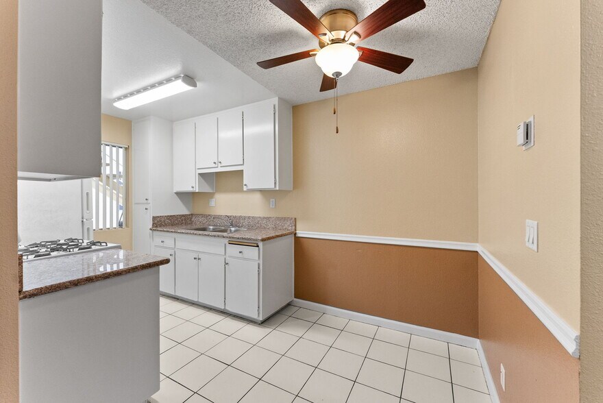 More Photos Of 5460-5468 Imperial Ave, San Diego Apartments For Sale