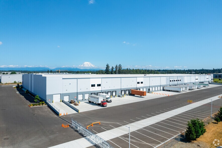 More Photos Of 4417 192nd St E, Tacoma Warehouse For Lease