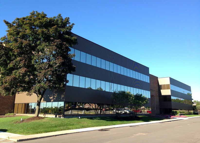 More Photos Of 31555 W 14 Mile Rd, Farmington Hills Medical For Sale
