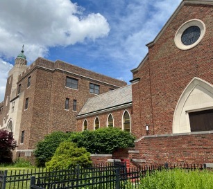 Primary Photo Of 17330 Quincy St, Detroit Religious Facility For Lease