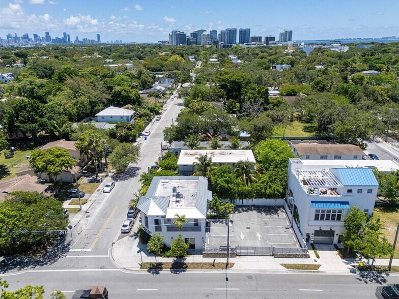More Photos Of 3305 SW 37th Ave, Miami Office For Sale
