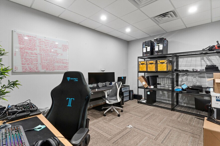 More Photos Of 1330 Rayford Park Rd, Spring Loft Creative Space For Lease