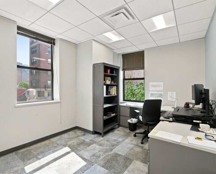 More Photos Of 2002 Ludlow St, Philadelphia Office For Lease
