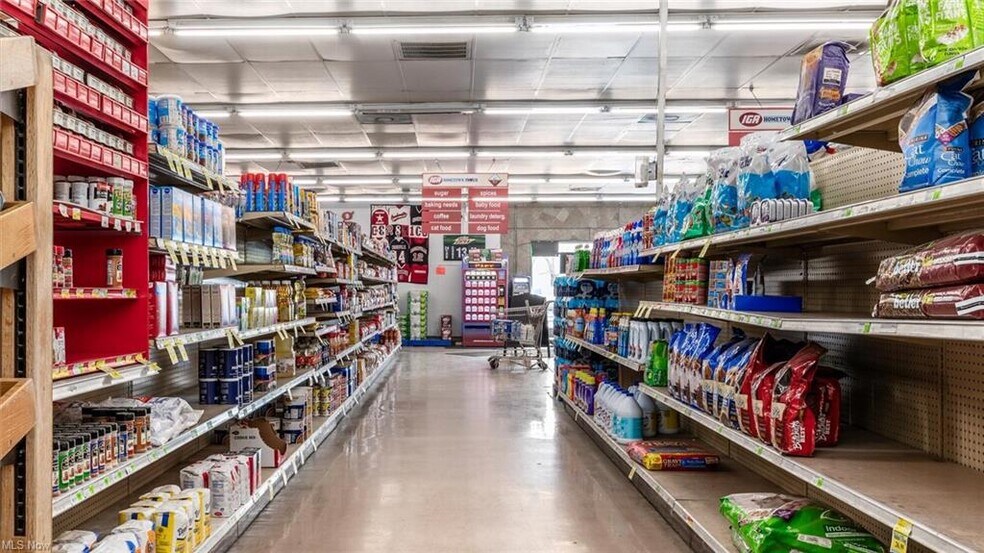 More Photos Of 726 China St, Crooksville General Retail For Sale