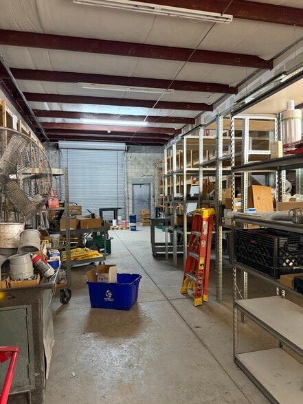 More Photos Of 1076 Business Ln, Naples Showroom For Sale