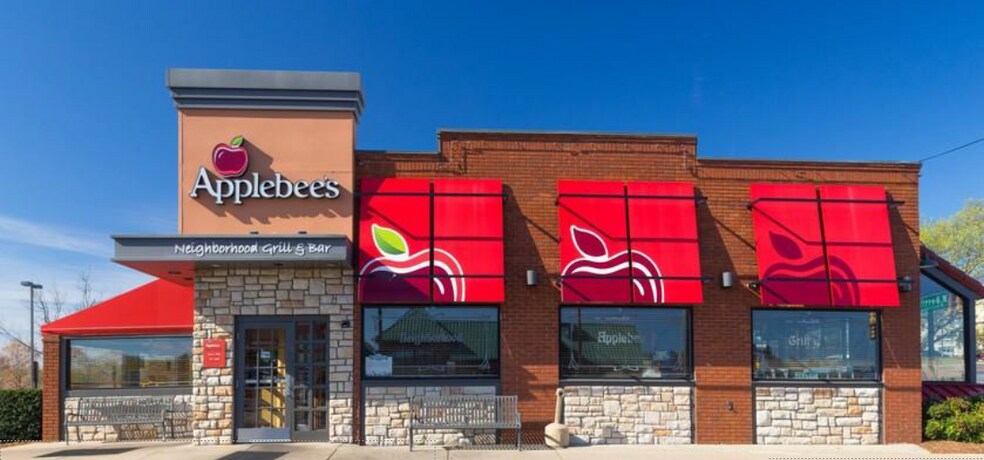 More Photos Of 516 Commerce Dr, Bluefield Restaurant For Sale