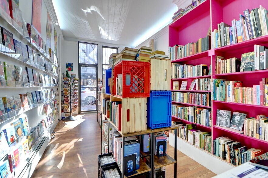 More Photos Of 157 Huron St, Brooklyn Apartments For Lease