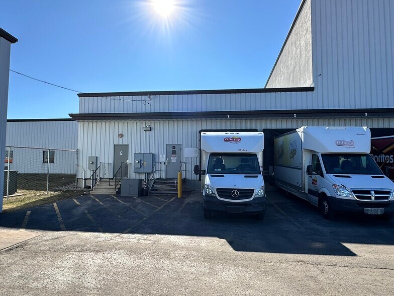 More Photos Of 2350-2400 Northridge Dr, Kaukauna Manufacturing For Sale