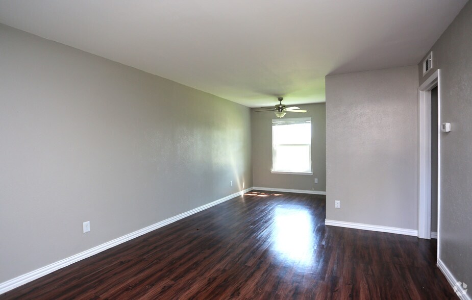 More Photos Of 5601 Birchman Ave, Fort Worth Apartments For Sale
