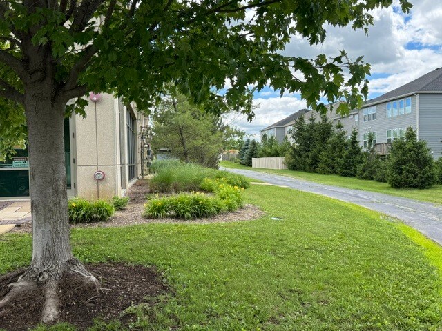 More Photos Of 320 Cardinal Dr, St Charles Medical For Lease
