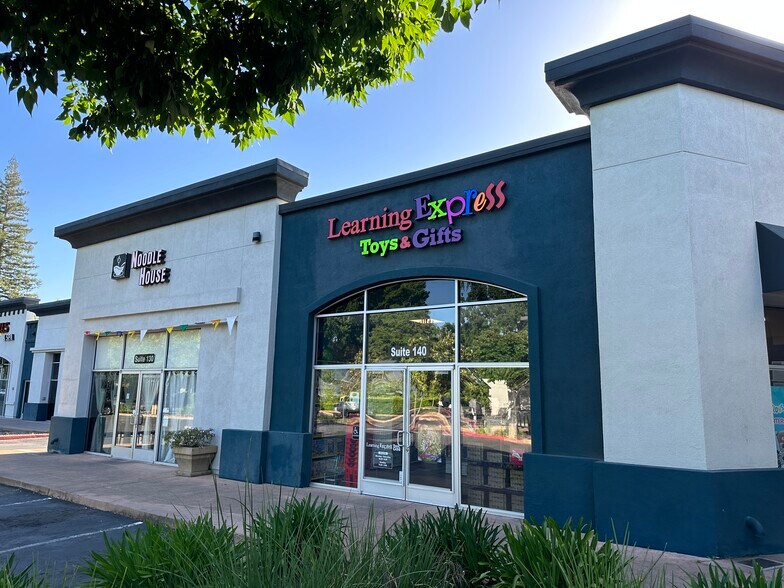 More Photos Of 605 Mangrove Ave, Chico Storefront Retail Office For Sale