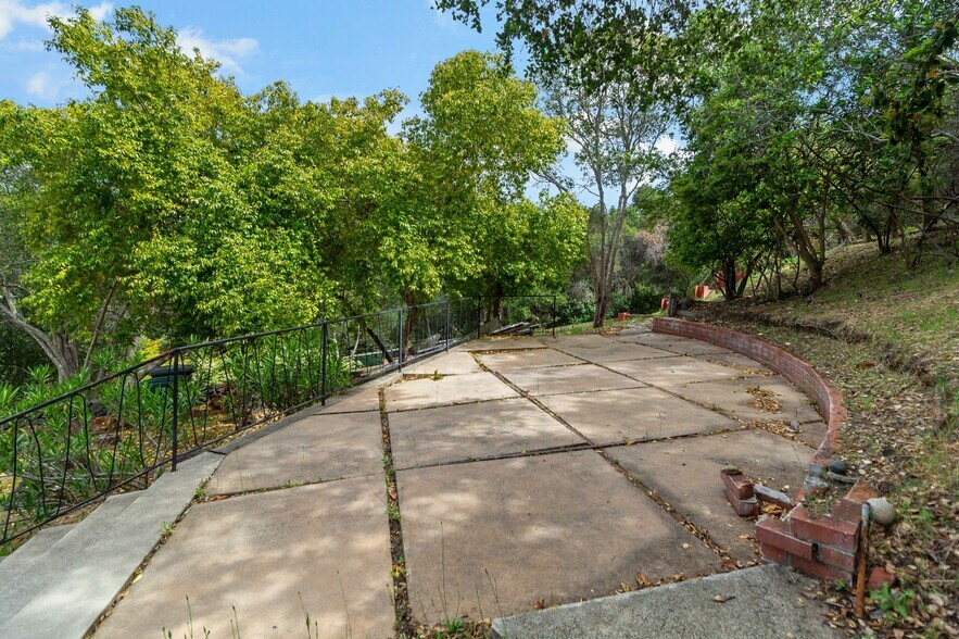 More Photos Of 261 Durazno Way, Portola Valley Land For Sale