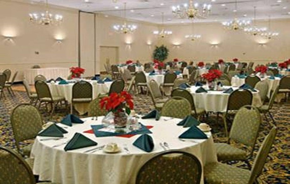 More Photos Of 401 Broad St, Wichita Falls Hotel For Sale