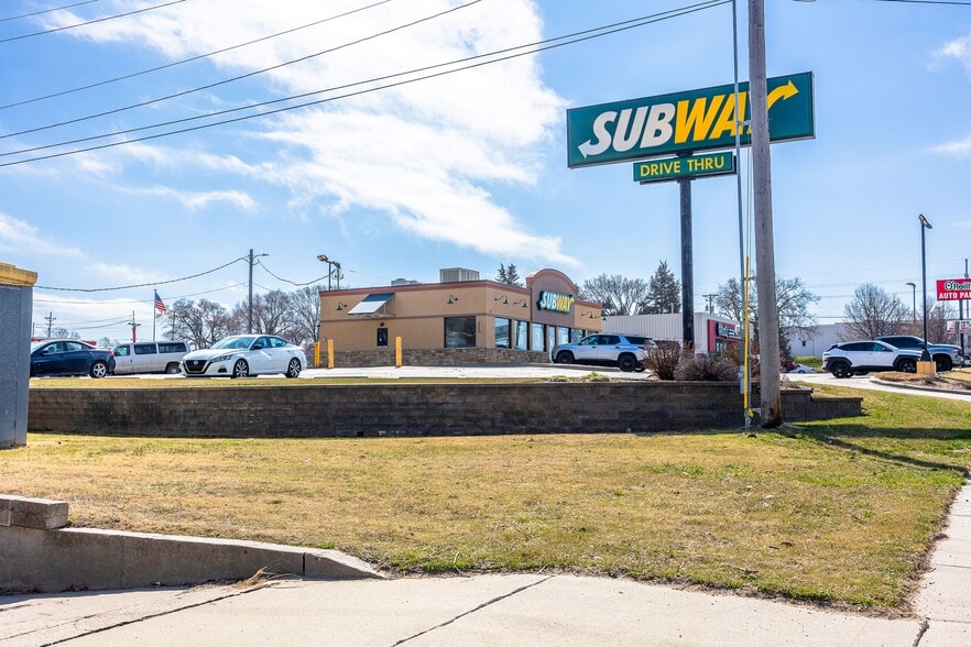 More Photos Of 1511 Lincoln St, Concordia Fast Food For Sale