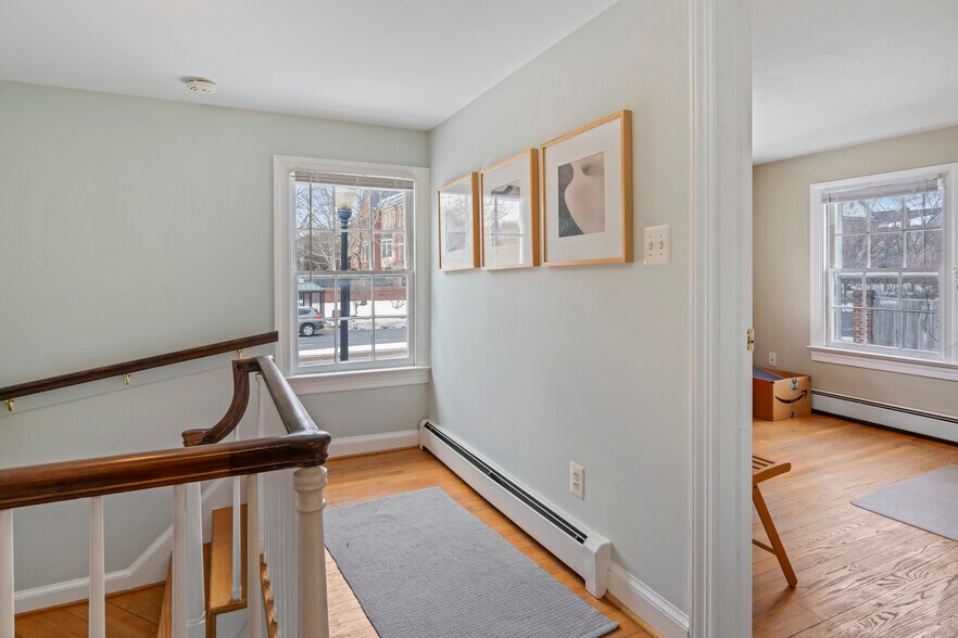 More Photos Of 4235 Chain Bridge Rd, Fairfax Office For Sale