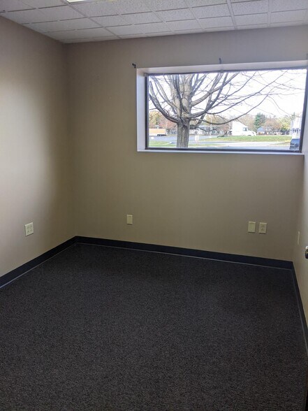 More Photos Of 5600 Kentshire Dr, Dayton Loft Creative Space For Sale