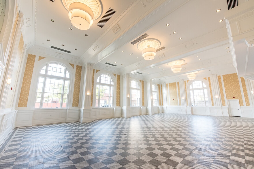 More Photos Of 607 E 2nd Ave, Flint Apartments For Lease