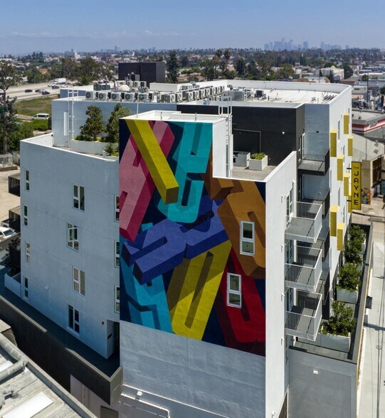 More Photos Of 5103 W Adams Blvd, Los Angeles Apartments For Lease